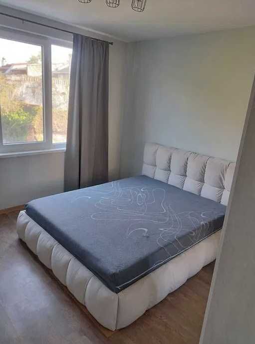 Дава се под наем Двустаен апартамент в Пловдив, Център - 65 кв.м за 450 € - Снимка #2