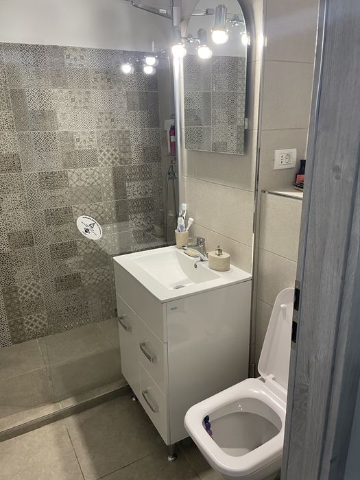 Inchiriez Apartament 3 camere
