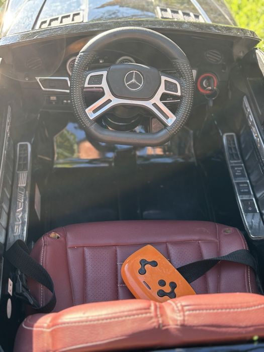 Детски акумулаторен джип Mercedes GL63