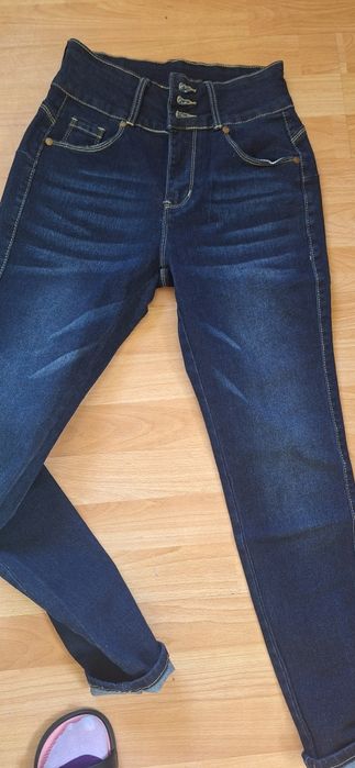 Дамски дънки, размер S