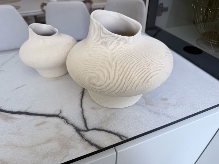 Стилни вази от Zara Home