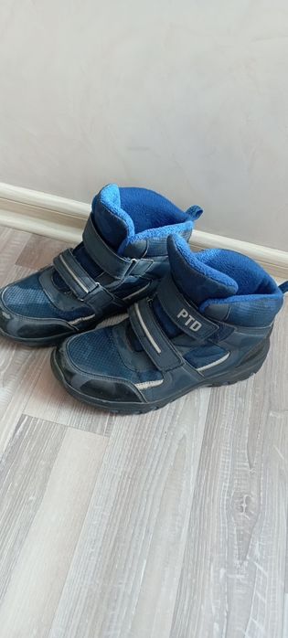 Ботинки высокие на весну, осень.