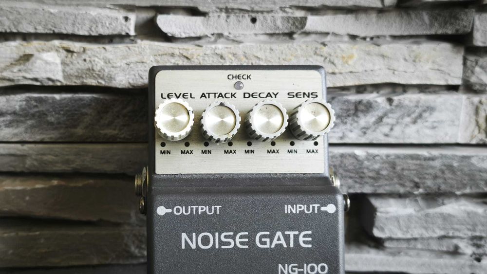 Pedala chitara electrica Harley Benton NG-100 Noise Gate – Noise Gate / Noise Suppressor | 4 Controale | 9V
