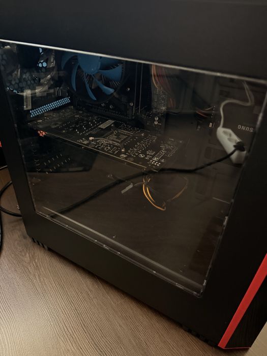Запазен компптър Genesis Titan 700