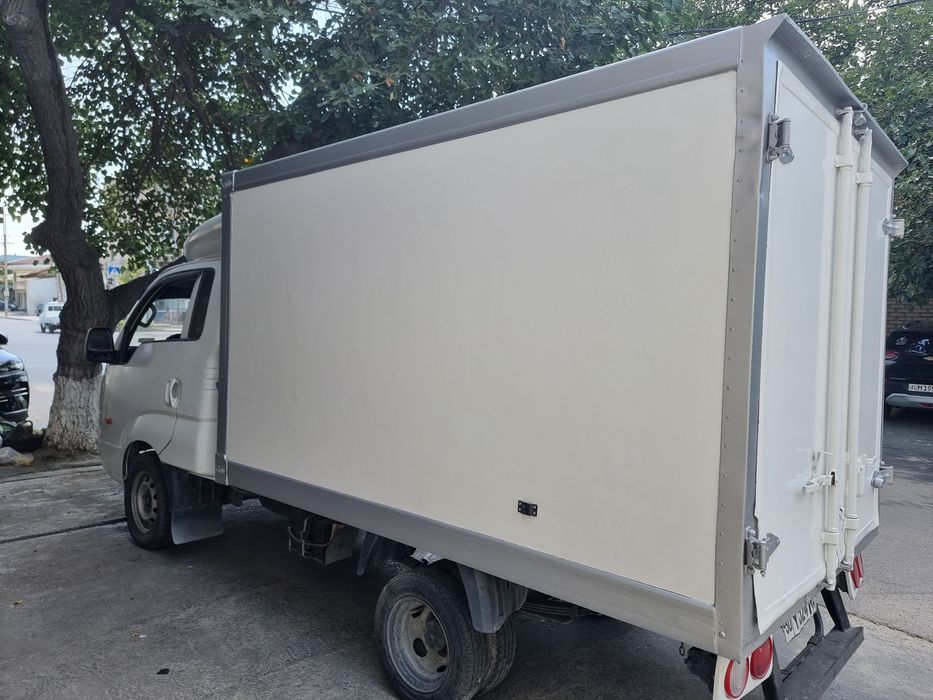 Sotiladi Kia Bongo 2009 Yil