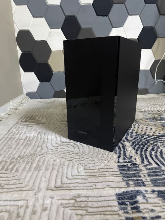 Колонки и проигрыватель для телевизора