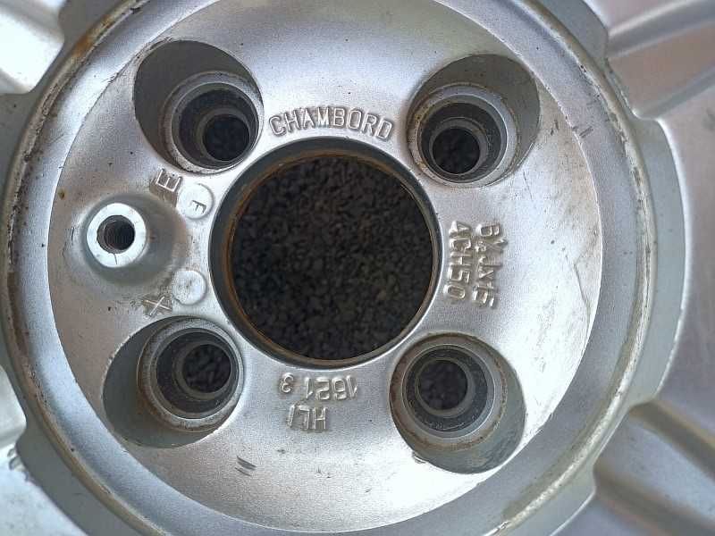 Продам оригинальные легкосплавные диски на Renault