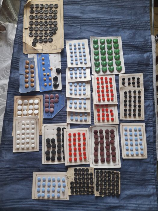 Стар нож от Индия,свещници и ретро копчета за дрехи