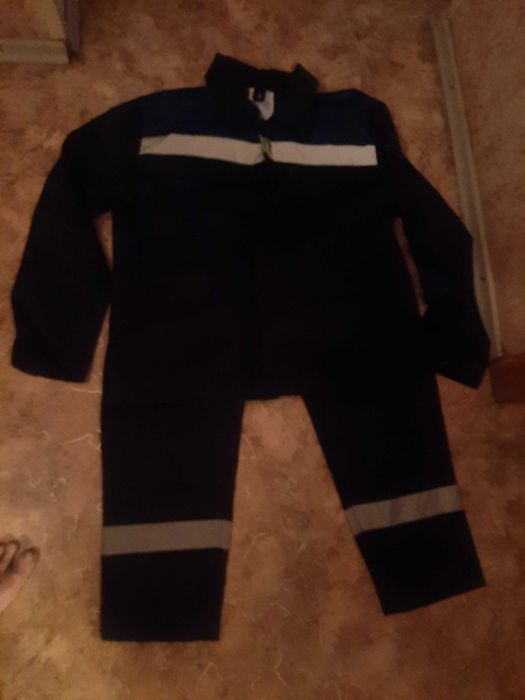 Продам рабочая  форма(Новая)