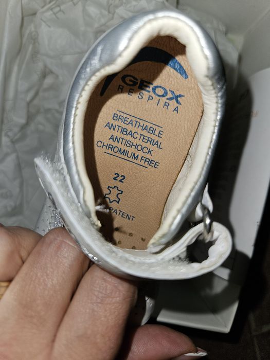 Vand sandale / pantofi fetita GEOX, noi, marimea 21