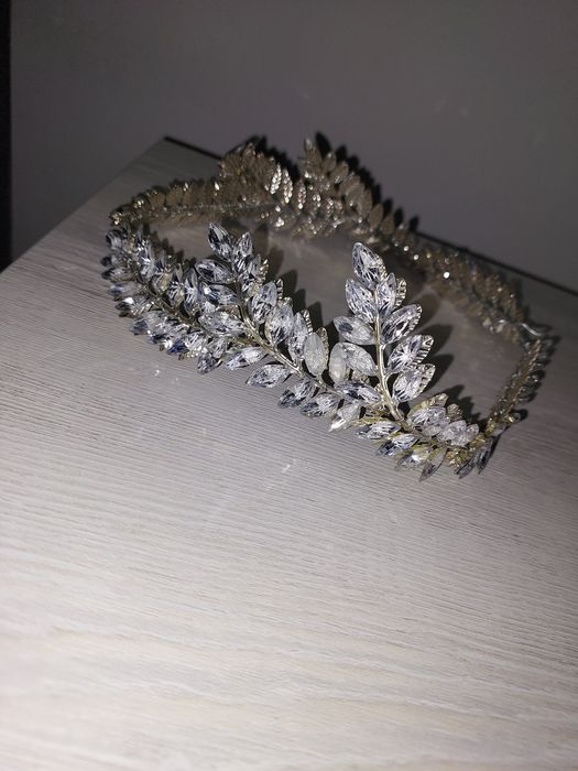 Pushti Adras ton sotiladi