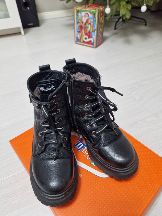 Продам зимние ботинки для девочки