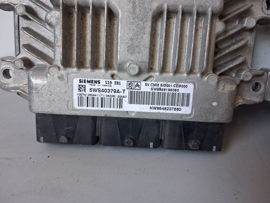 Компютър двигател Peugeot 2.7hdi