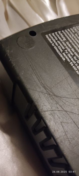 UPS (Uninterruptible Power Supply) APC Back-UPS ES 400 de la Schneider