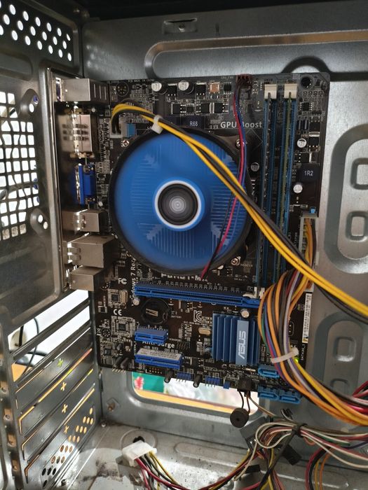 Компьютеры 2 штуки