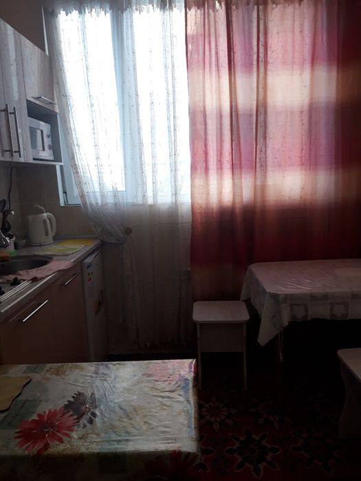 В центре полуторка