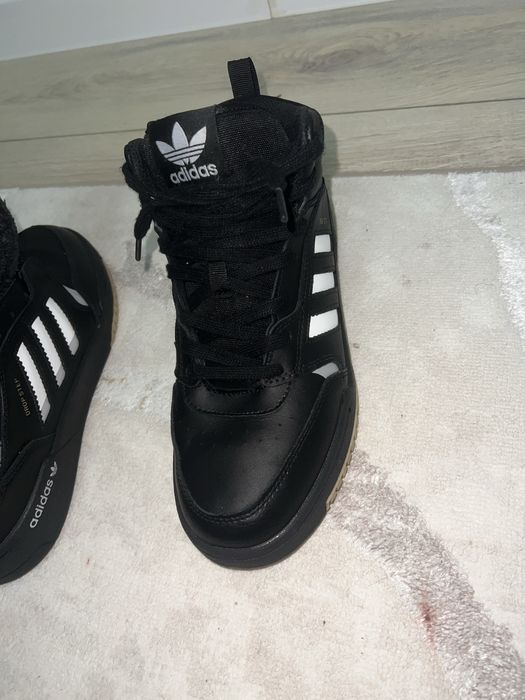 Адидас кросовки хороший копия!!!