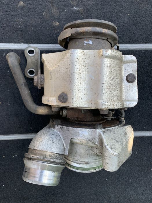 Turbosuflanta BMW seria 1 3 E90 E81 87 2.0 diesel N47D20A cod: 4727470