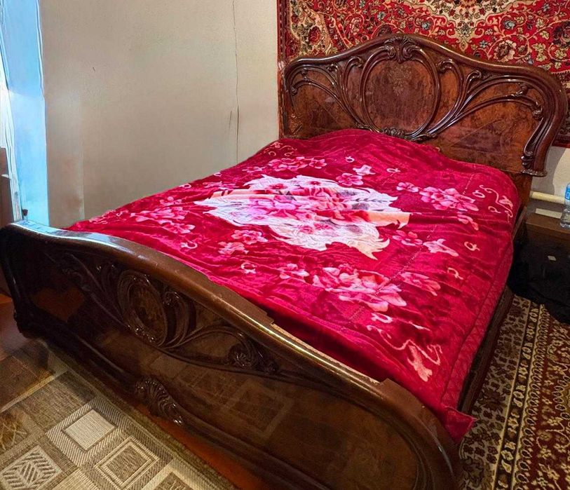 Спалный гарнитур б/у сатылады.