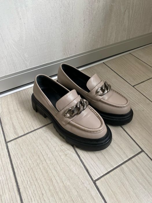 Лоферы б/у в отличном состоянии