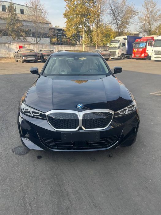 Avto kredit BMW I3 35L 2025 yil