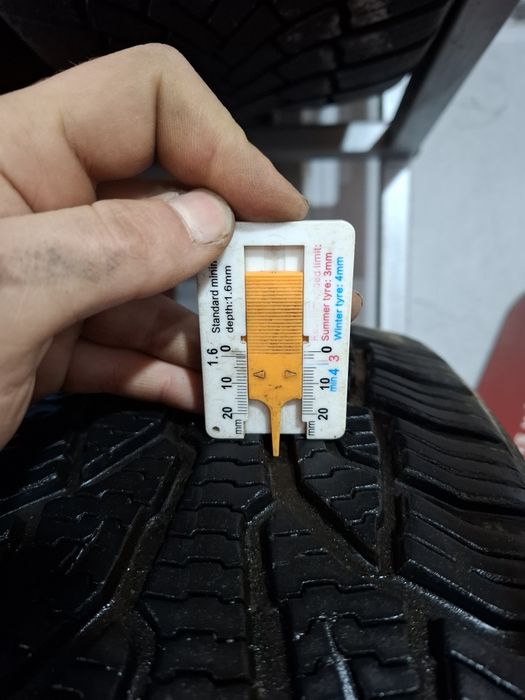 2 Всесезонни гуми Uniroyal 205/50/17 ДОТ21 7мм