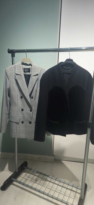 Пиджаки и куртки 42-44р