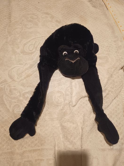 Căciulă groasa haioasa Gorila