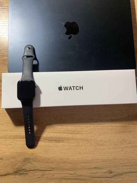 Apple Watch SE 44 мм