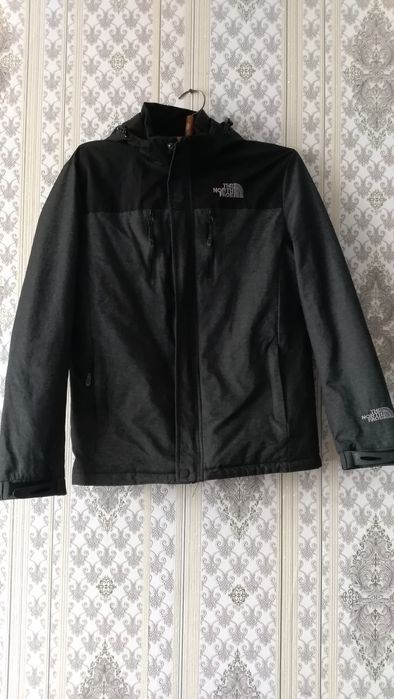 Продам ветровки.