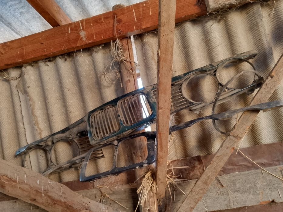 Мерс 190 решетка