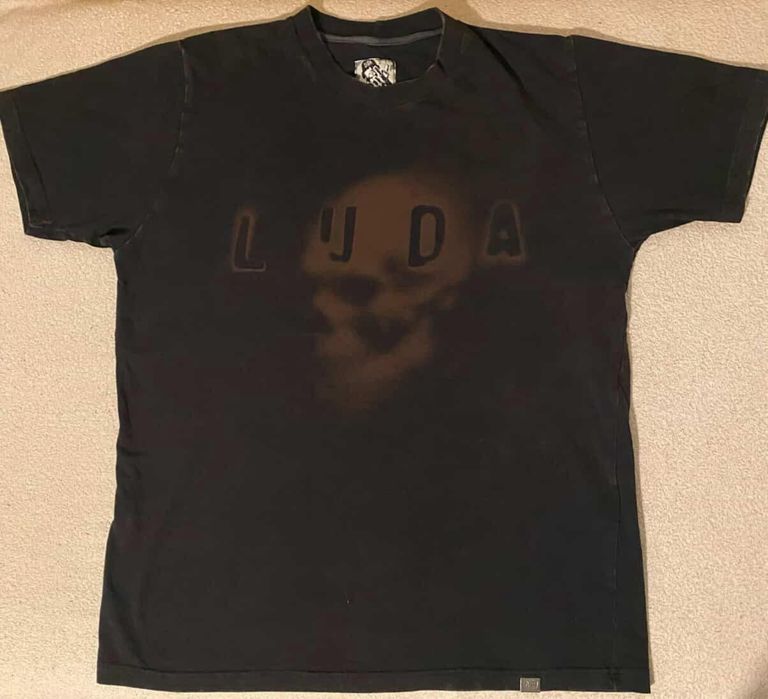 Luda тениски