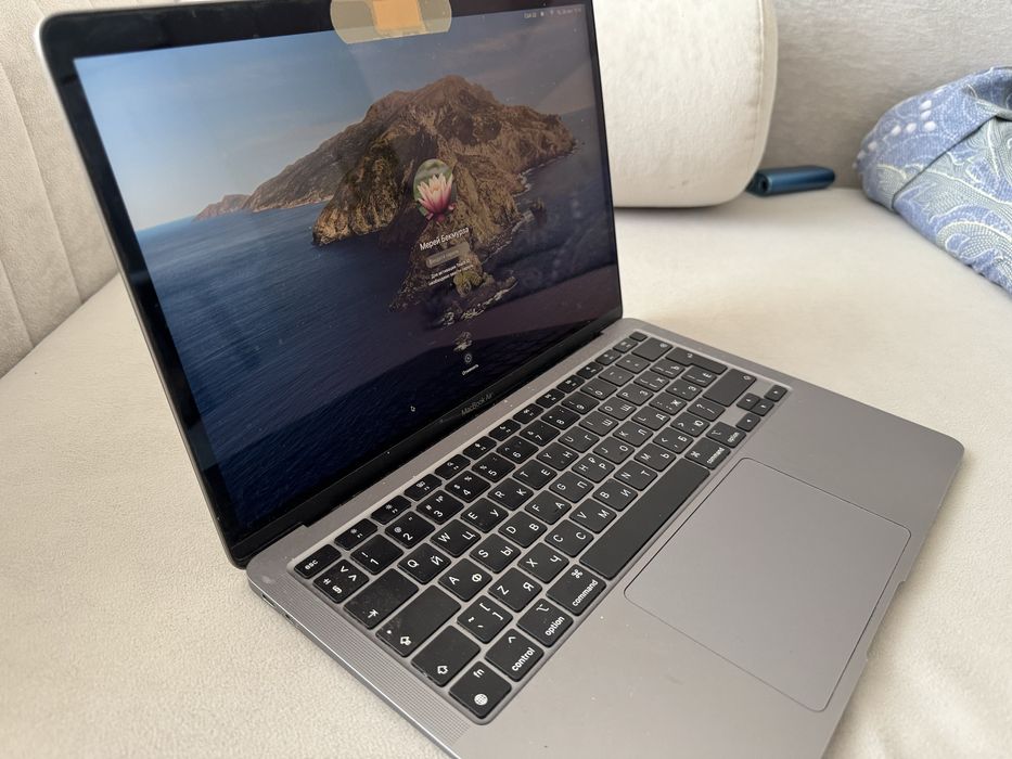 MacBook M1 13.3” 2020