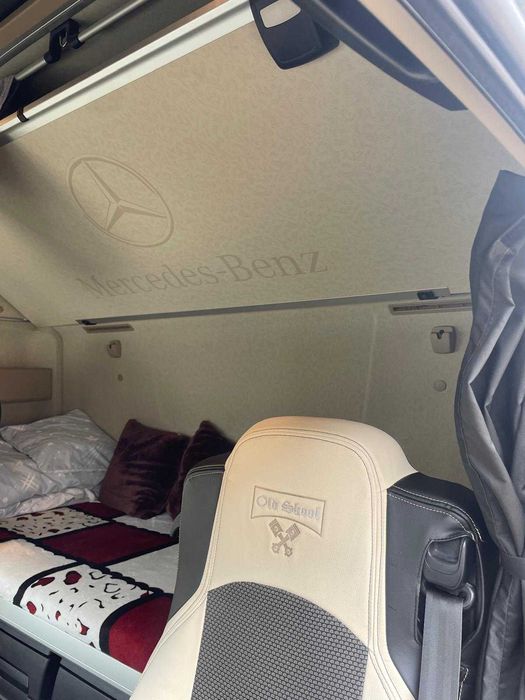 Mercedes Benz Actros 1853, pret cu TVA