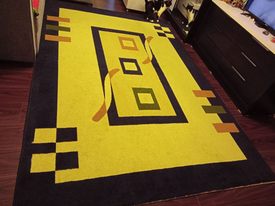 Продаётся палас и дорожка Б/У.