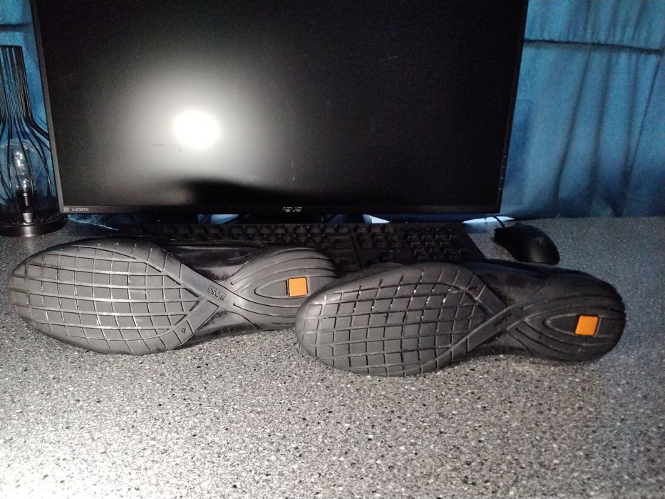 Pantofi Hugo Boss. Încălțăminte Sport/Elegantă Mărimea 41