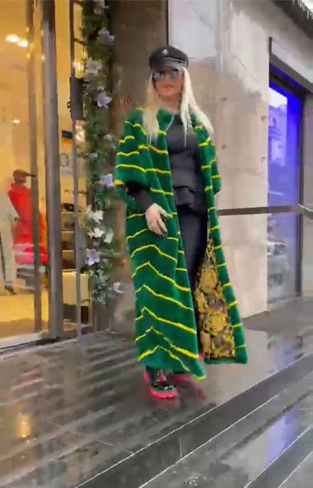 СРОЧНО! Шикарная, теплая шуба!