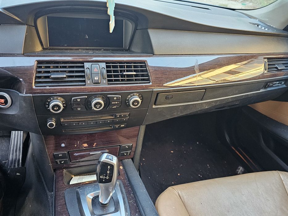 Табло с хедъп head up и къп холдери бмв е60 е61 bmw 520d 530d 525d 535
