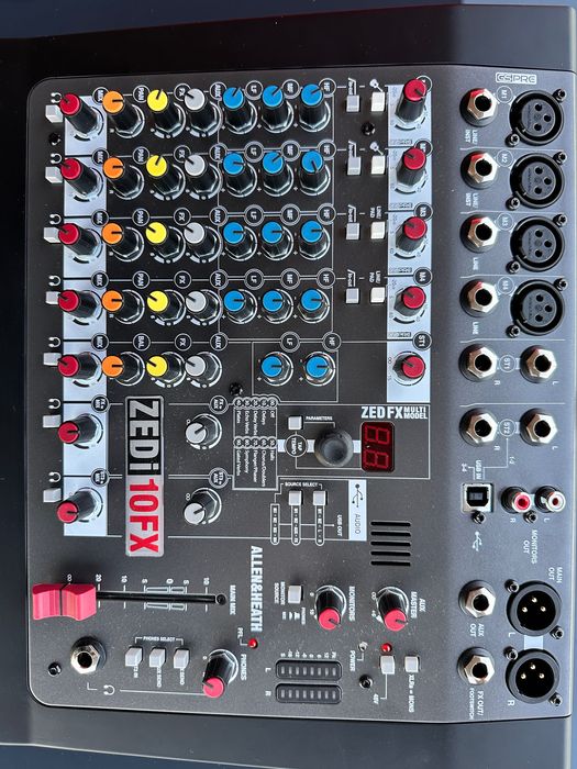 Mixer Allen & Heath ZEDi-10 FX – Semiprofesional cu interfață USB