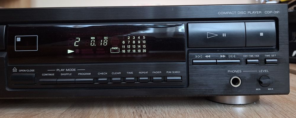 Compact Disc  Player SONY CDP-391
