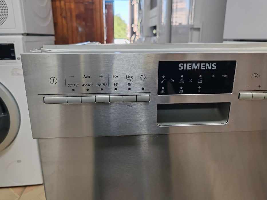 Тясна 45 см иноксова  съдомиялна за  вграждане Сименс Siemens  Made in Germany 2 години гаранция!