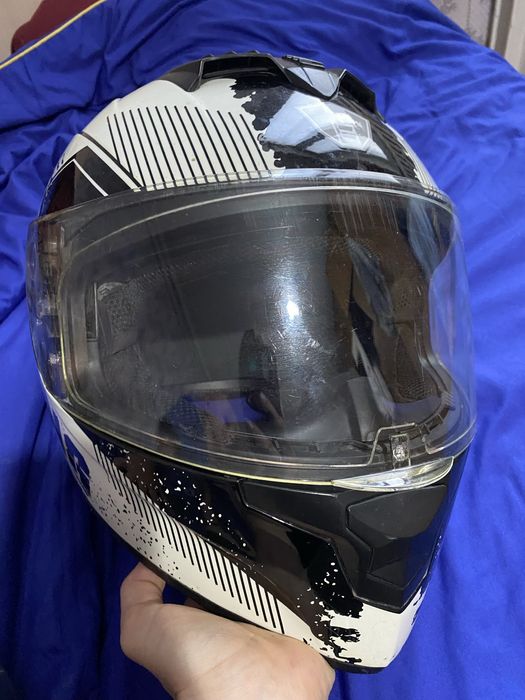 Продается мотошлем