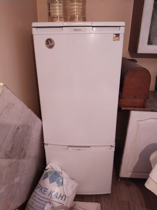 Холодильник бу Бирюса