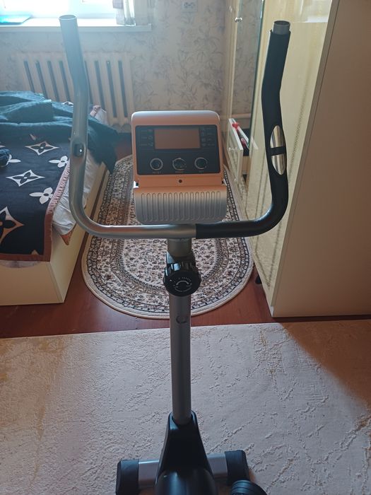 Велотренажор для фитнеса