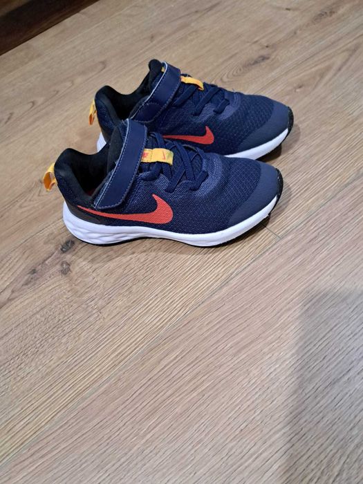 Pantofi sport Skechers, Nike, Adidas