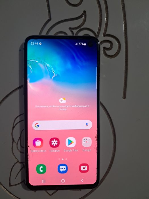 Самсунг s10e . .