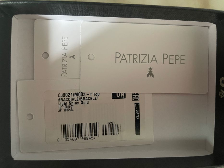 Patrizia Pepe , Guess, Hickmann