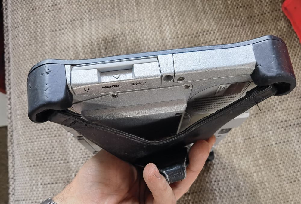 Индустриален таблет Panasonic Toughpad FZ-G1