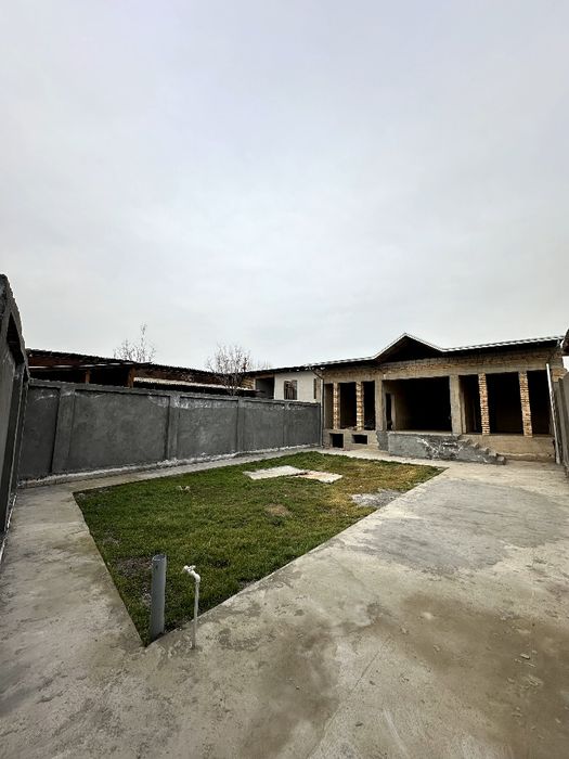 Uy sotiladi 3.2 sotix nazarbek tekistil