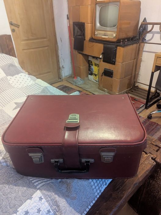 De vanzare masina de cusut veche